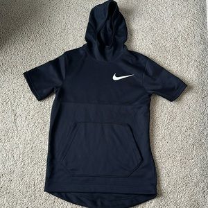 NWOT Nike dri-fit hoodie